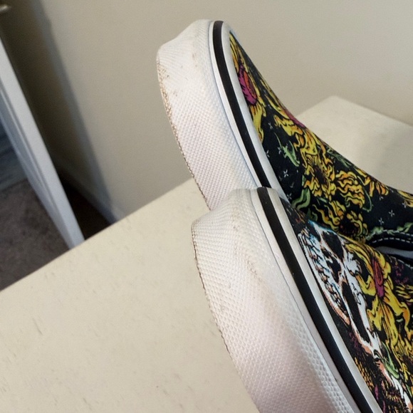 Vans Women’s (Coed) Classic Beauty Skull Slip-On Sneakers / Size 5 / Brand NWOT - Picture 8 of 9